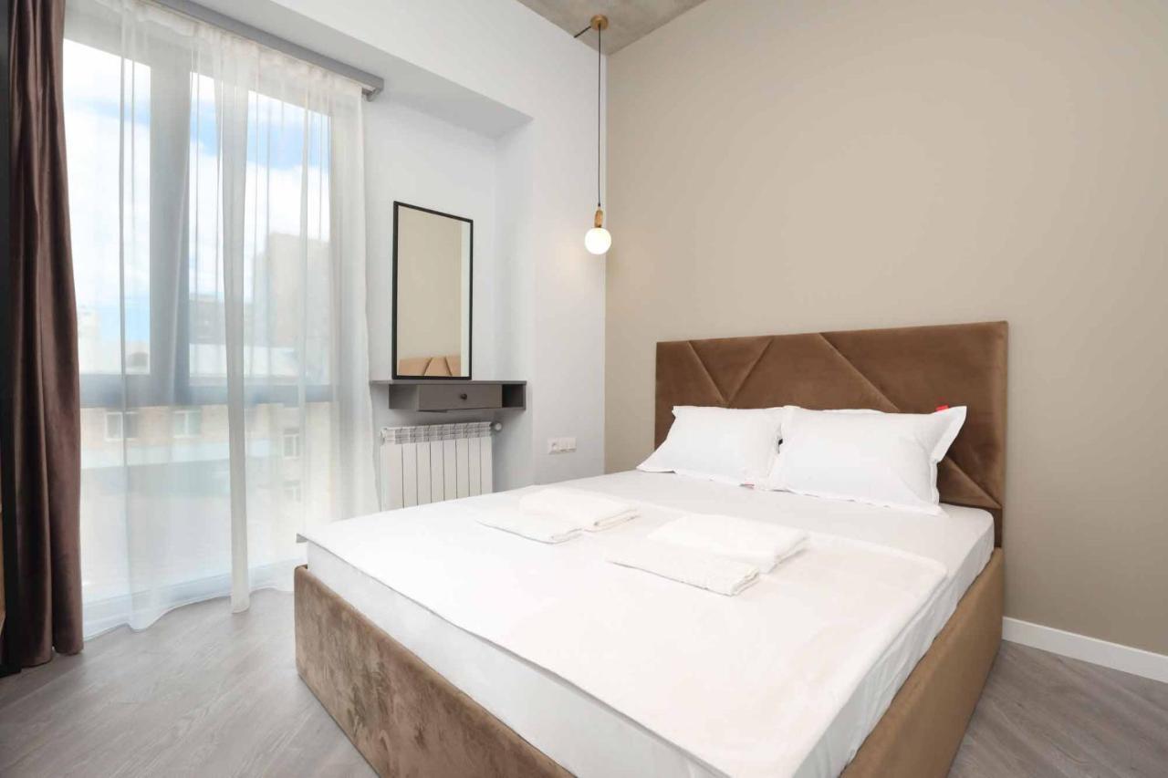 Stay Inn Apartments On Amiryan 26/4 エレバン エクステリア 写真