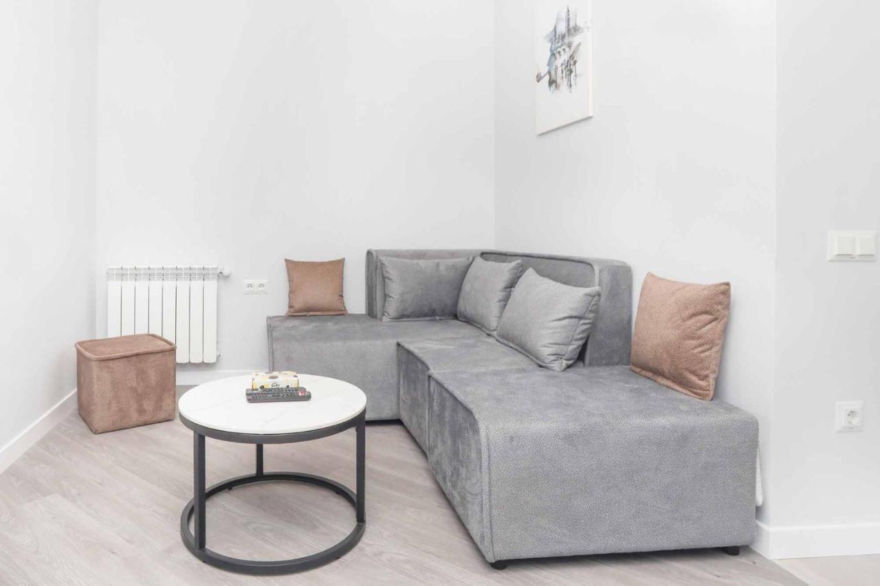 Stay Inn Apartments On Amiryan 26/4 エレバン エクステリア 写真