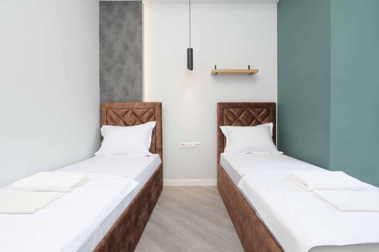 Stay Inn Apartments On Amiryan 26/4 エレバン エクステリア 写真