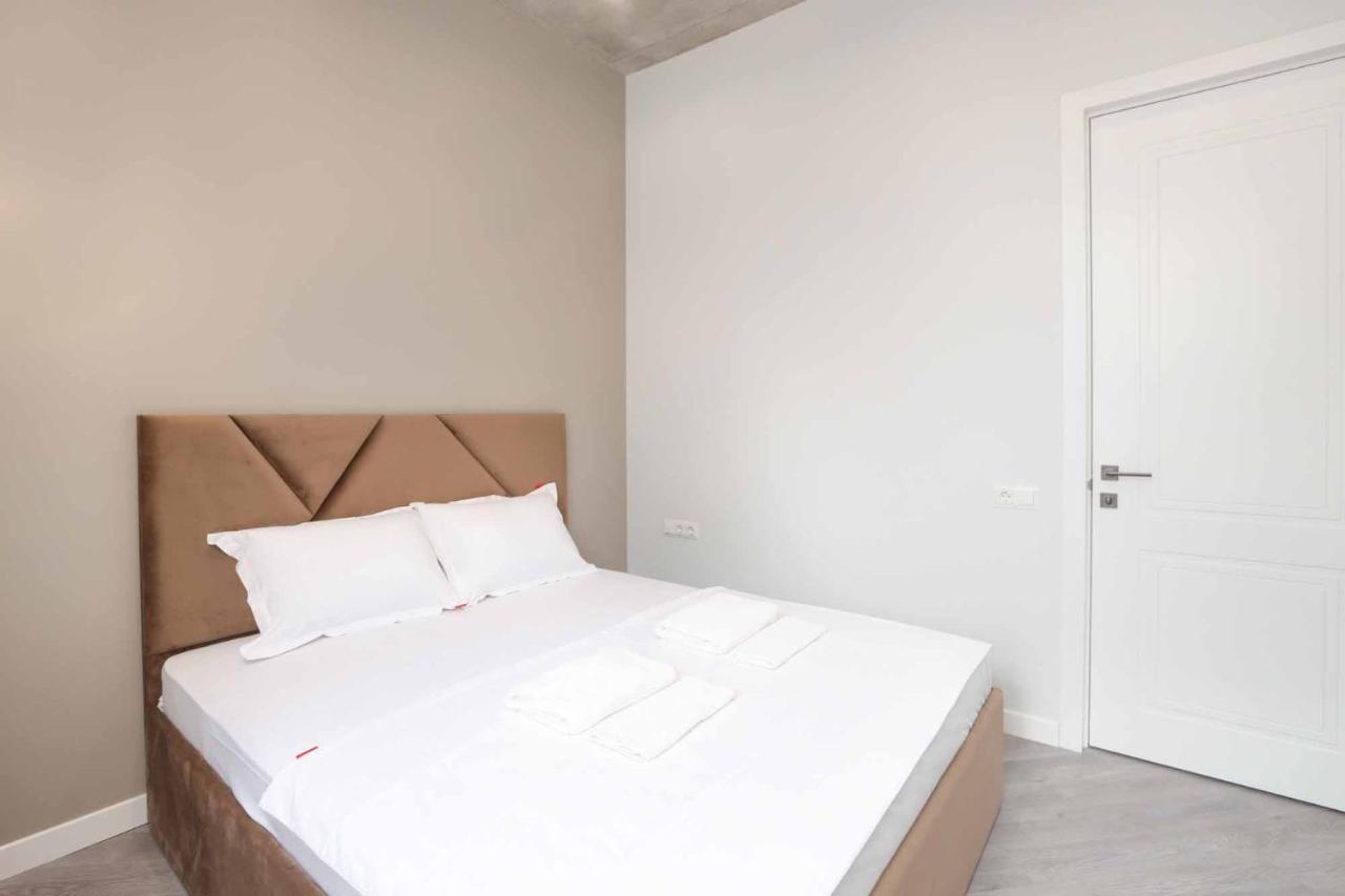 Stay Inn Apartments On Amiryan 26/4 エレバン エクステリア 写真