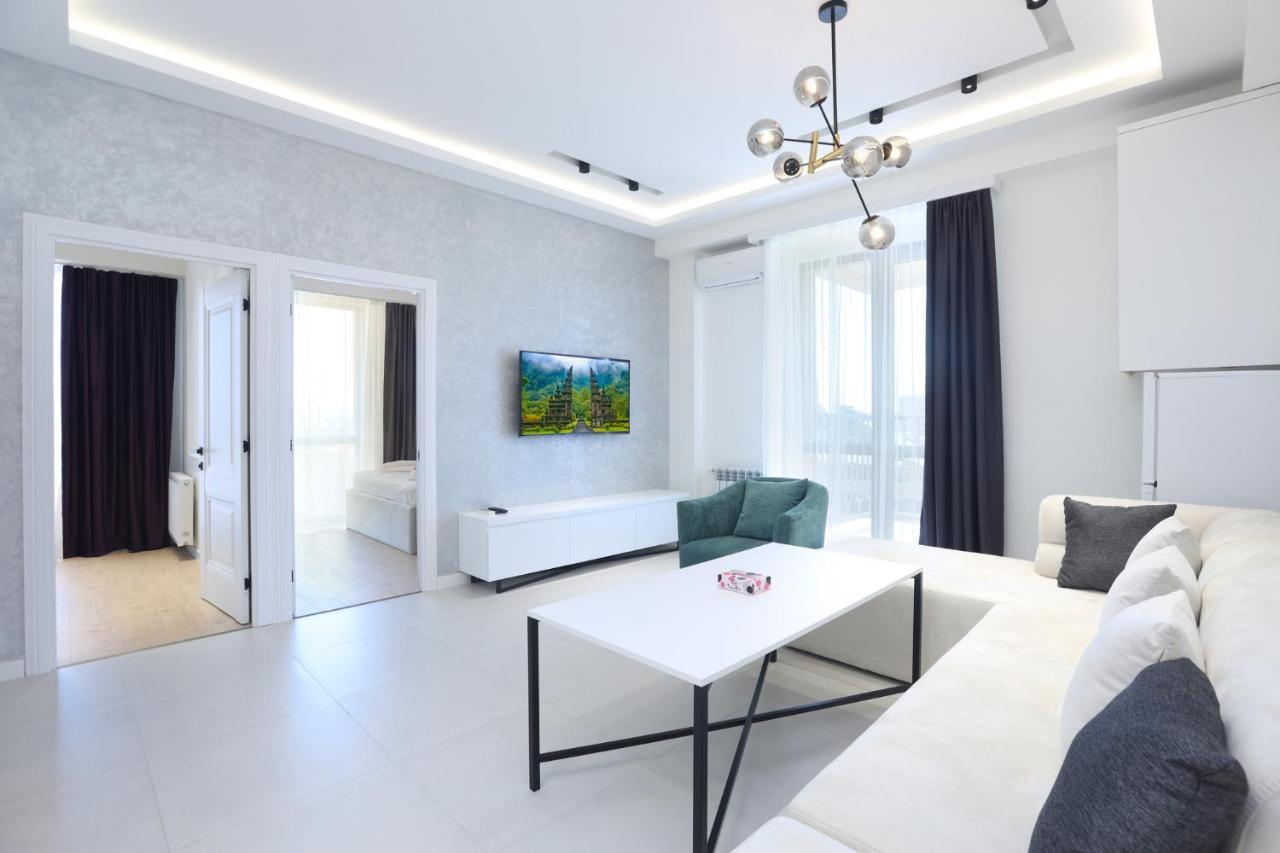 Stay Inn Apartments On Amiryan 26/4 エレバン エクステリア 写真