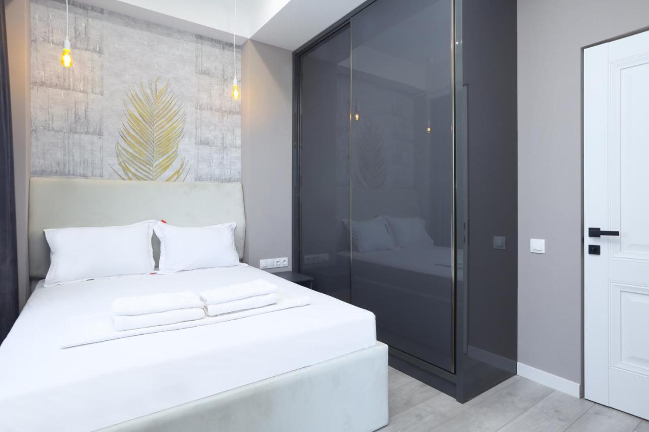 Stay Inn Apartments On Amiryan 26/4 エレバン エクステリア 写真