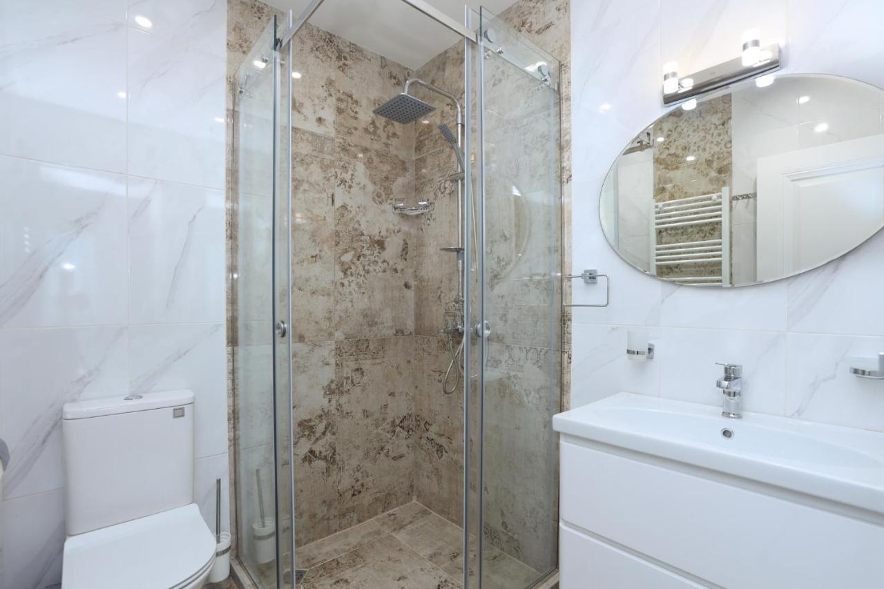 Stay Inn Apartments On Amiryan 26/4 エレバン エクステリア 写真
